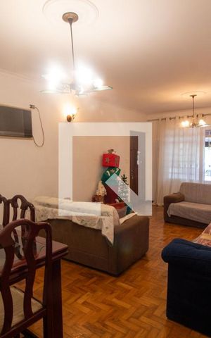 Casa para alugar com 200m², 5 quartos e 2 vagas Casa para alugar com 200m², 5 quartos e 2 vagasSala / Sala de Jantar