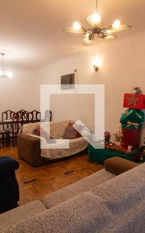 Casa para alugar com 200m², 5 quartos e 2 vagas Casa para alugar com 200m², 5 quartos e 2 vagasSala / Sala de Jantar