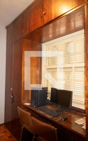 Casa para alugar com 200m², 5 quartos e 2 vagas Casa para alugar com 200m², 5 quartos e 2 vagasQuarto 2