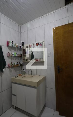 Casa à venda com 130m², 3 quartos e 3 vagasBanheiro 