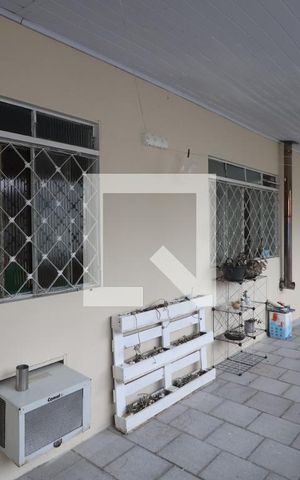Casa à venda com 130m², 3 quartos e 3 vagasÁrea de Serviço