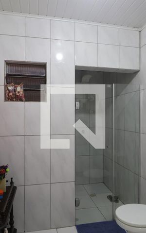 Casa à venda com 130m², 3 quartos e 3 vagasBanheiro 