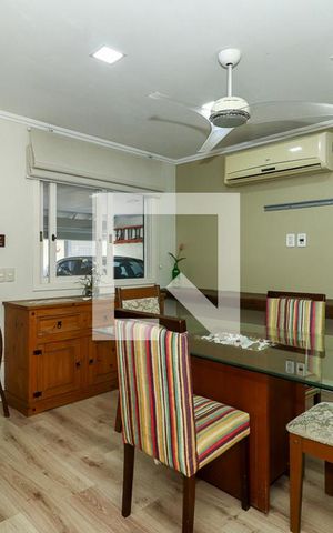 Casa de condomínio à venda com 247m², 3 quartos e 3 vagasSala de Jantar
