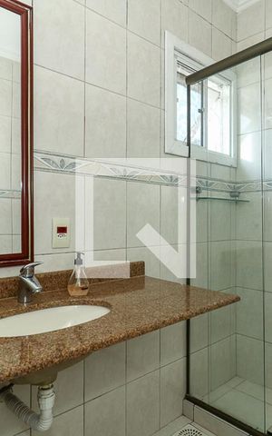Casa de condomínio à venda com 247m², 3 quartos e 3 vagasBanheiro da Suíte
