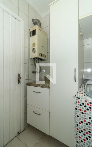 Casa de condomínio à venda com 247m², 3 quartos e 3 vagasÁrea de Serviço