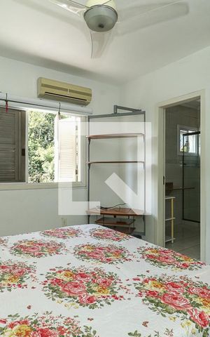 Casa de condomínio à venda com 247m², 3 quartos e 3 vagasQuarto Suíte