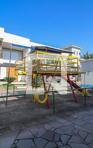 Casa de condomínio à venda com 247m², 3 quartos e 3 vagasÁrea comum - Playground
