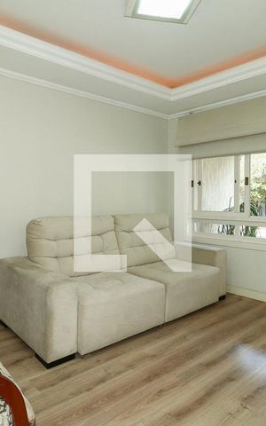 Casa de condomínio à venda com 247m², 3 quartos e 3 vagasSala