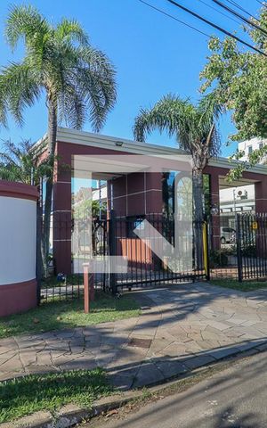 Casa de condomínio à venda com 247m², 3 quartos e 3 vagasPortaria