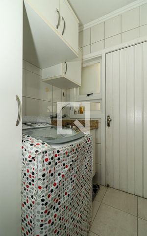 Casa de condomínio à venda com 247m², 3 quartos e 3 vagasÁrea de Serviço