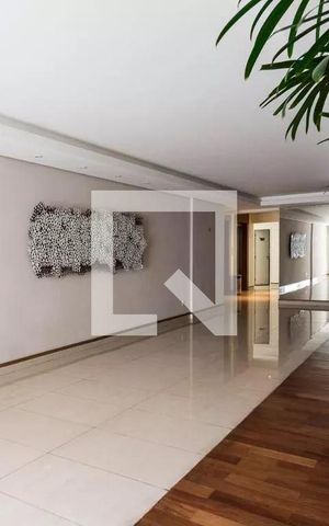 Apartamento à venda com 71m², 2 quartos e 2 vagas Apartamento à venda com 71m², 2 quartos e 2 vagasHall de entrada