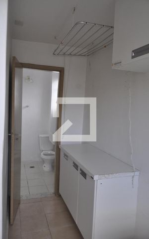 Casa de condomínio à venda com 130m², 3 quartos e 1 vagaBanheiro de Serviço