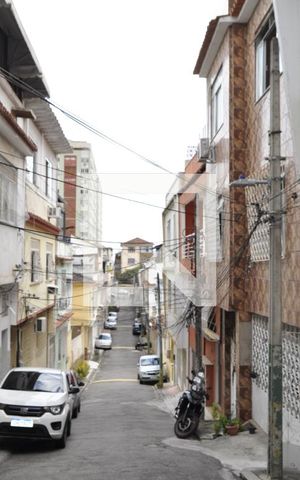 Casa de condomínio à venda com 130m², 3 quartos e 1 vagaFachada