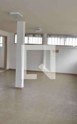 Casa de condomínio à venda com 130m², 3 quartos e 1 vagaSalão