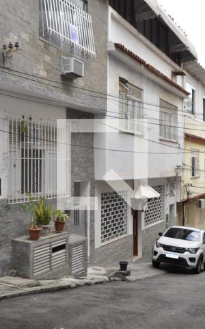 Casa de condomínio à venda com 130m², 3 quartos e 1 vagaFachada
