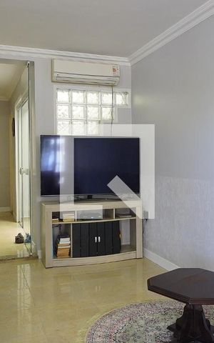 Casa à venda com 234m², 4 quartos e 2 vagasSala