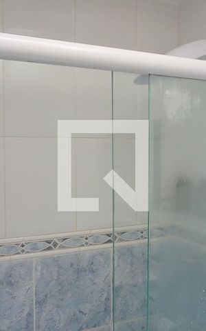 Casa à venda com 234m², 4 quartos e 2 vagasBanheiro Corredor