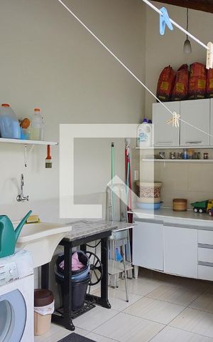 Casa à venda com 234m², 4 quartos e 2 vagasChurrasqueira