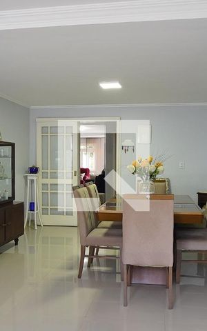Casa à venda com 234m², 4 quartos e 2 vagasSala de Jantar