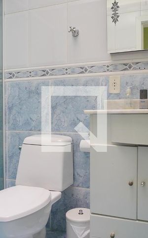 Casa à venda com 234m², 4 quartos e 2 vagasBanheiro Corredor