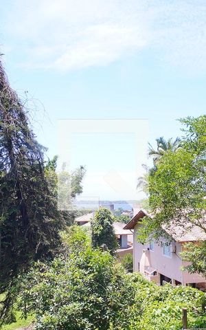 Casa para alugar com 300m², 4 quartos e 5 vagasJardim de inverno