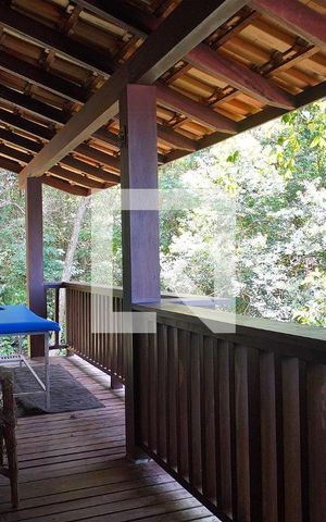 Casa para alugar com 300m², 4 quartos e 5 vagasVaranda da suite