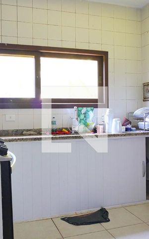 Casa para alugar com 300m², 4 quartos e 5 vagasCozinha