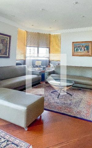 Apartamento para alugar com 238m², 3 quartos e 3 vagas Apartamento para alugar com 238m², 3 quartos e 3 vagasSala