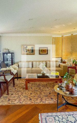 Apartamento para alugar com 238m², 3 quartos e 3 vagas Apartamento para alugar com 238m², 3 quartos e 3 vagasSala