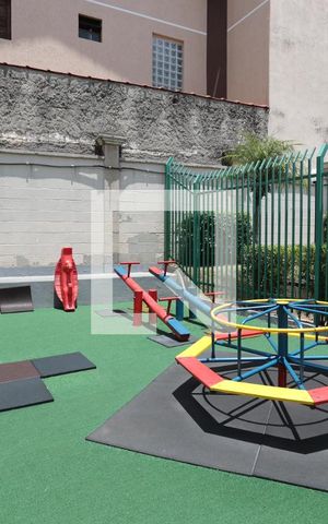 Apartamento para alugar com 50m², 2 quartos e 1 vaga Apartamento para alugar com 50m², 2 quartos e 1 vagaÁrea comum - Playground