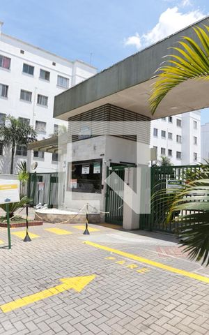Apartamento para alugar com 50m², 2 quartos e 1 vaga Apartamento para alugar com 50m², 2 quartos e 1 vagaFachada