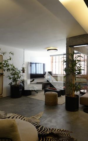 Apartamento à venda com 160m², 2 quartos e 3 vagasSala