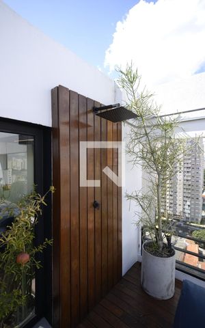 Apartamento à venda com 160m², 2 quartos e 3 vagasCobertura
