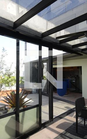 Apartamento à venda com 160m², 2 quartos e 3 vagasCobertura
