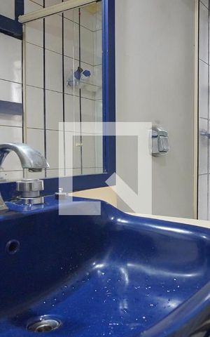 Casa para alugar com 350m², 3 quartos e 2 vagasBanheiro Corredor