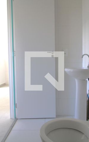 Apartamento para alugar com 34m², 2 quartos e sem vagaBanheiro