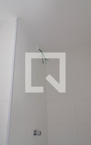 Apartamento para alugar com 34m², 2 quartos e sem vagaBanheiro
