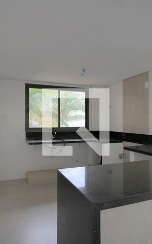 Apartamento à venda com 96m², 3 quartos e 2 vagasCozinha