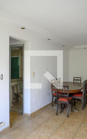 Apartamento à venda com 86m², 4 quartos e 1 vaga Apartamento à venda com 86m², 4 quartos e 1 vagaSala