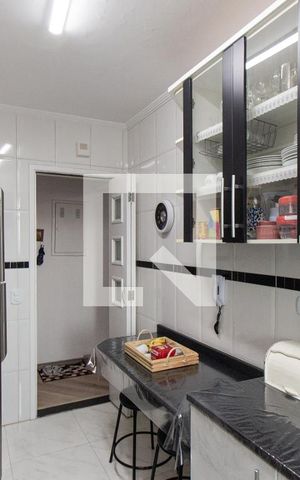 Apartamento para alugar com 72m², 2 quartos e 1 vaga Apartamento para alugar com 72m², 2 quartos e 1 vagaCozinha