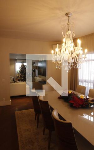 Apartamento à venda com 320m², 4 quartos e 4 vagasSala de Jantar