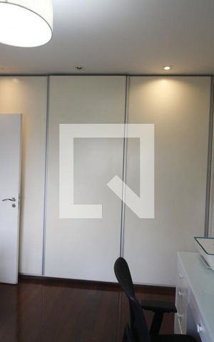 Apartamento à venda com 320m², 4 quartos e 4 vagasQuarto Suíte