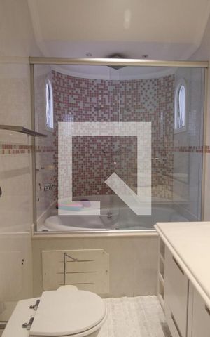 Apartamento à venda com 320m², 4 quartos e 4 vagasBanheiro da Suíte 2