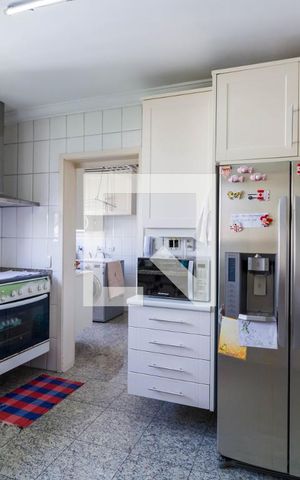 Apartamento à venda com 169m², 4 quartos e 3 vagas Apartamento à venda com 169m², 4 quartos e 3 vagasCozinha