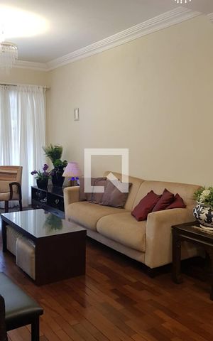 Casa para alugar com 178m², 3 quartos e 2 vagas Casa para alugar com 178m², 3 quartos e 2 vagasSala