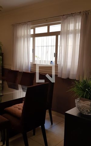 Casa para alugar com 178m², 3 quartos e 2 vagas Casa para alugar com 178m², 3 quartos e 2 vagasSala