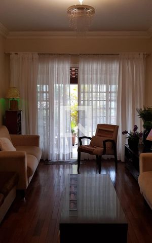 Casa para alugar com 178m², 3 quartos e 2 vagas Casa para alugar com 178m², 3 quartos e 2 vagasSala