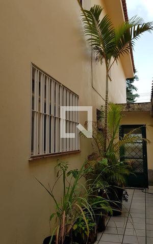 Casa para alugar com 178m², 3 quartos e 2 vagas Casa para alugar com 178m², 3 quartos e 2 vagasÁrea externa