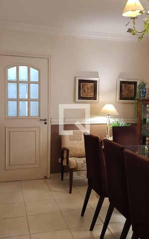 Casa para alugar com 178m², 3 quartos e 2 vagas Casa para alugar com 178m², 3 quartos e 2 vagasSala