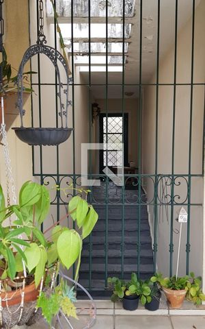 Casa para alugar com 178m², 3 quartos e 2 vagas Casa para alugar com 178m², 3 quartos e 2 vagasÁrea externa